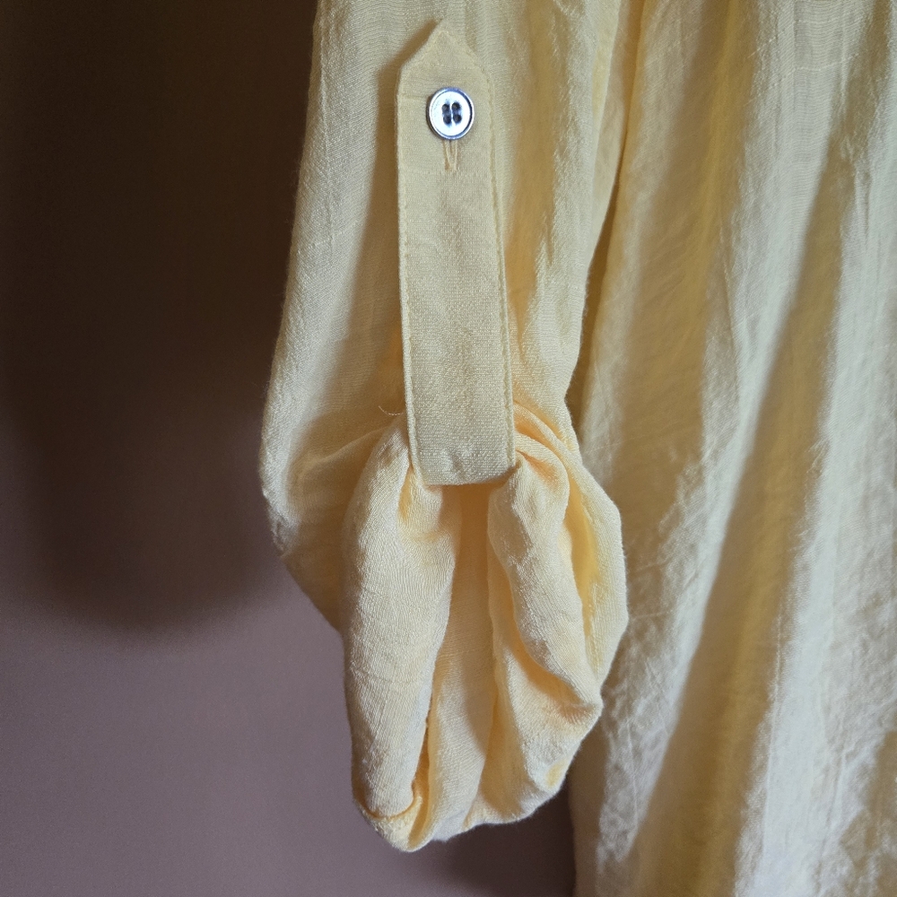 Notations Buttoned Blouse - Picture 2 of 3